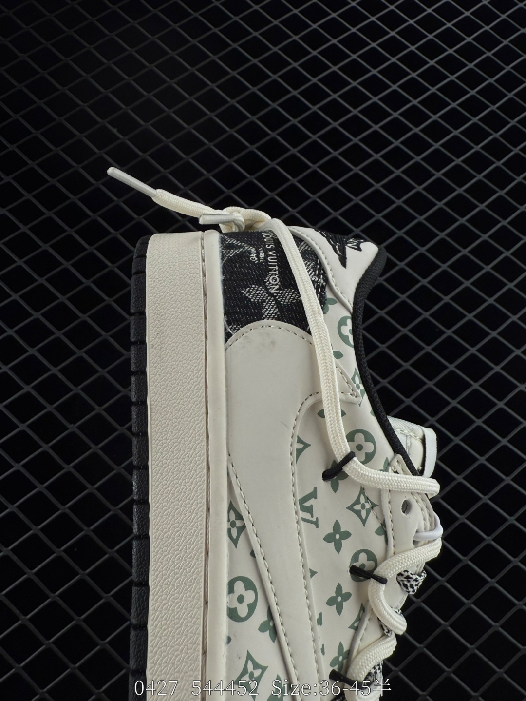 Travis Scott x Air Jordan 1 ” Reverse Mocha “